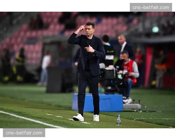 博洛尼亚主帅莫塔否认与尤文图斯的执教传闻,称专注当下